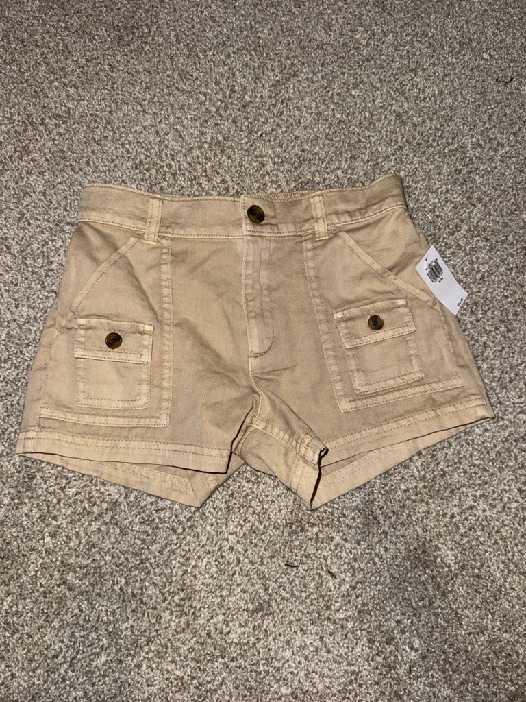 Girls Old Navy Beige Cargo Pocket Shorts, M (8)